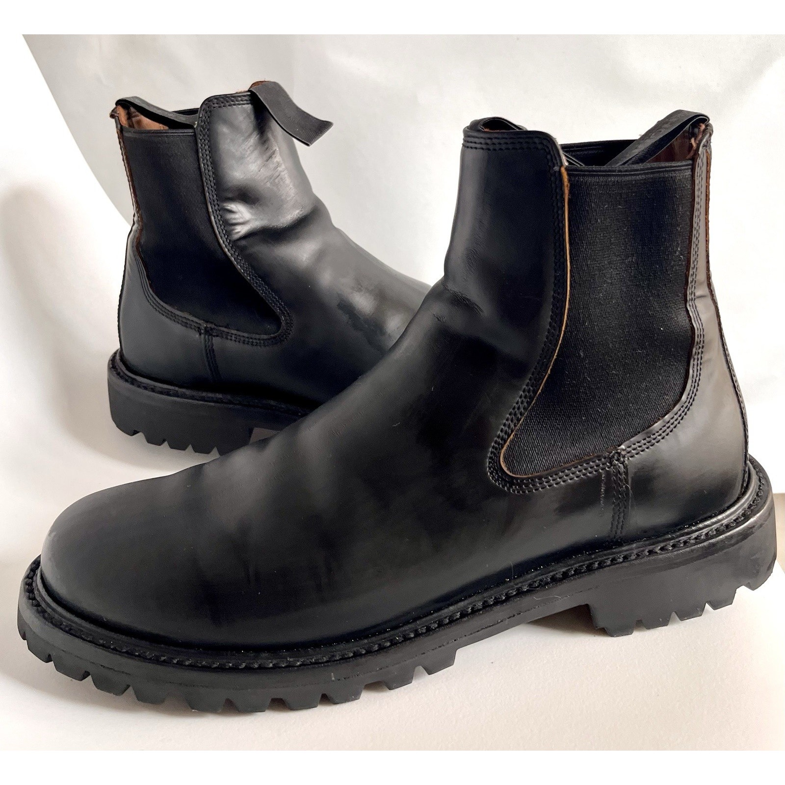 Rhodes Boone Lug Chelsea Boot Mens 10 Black Leather Vibram Sole Unworn Defect